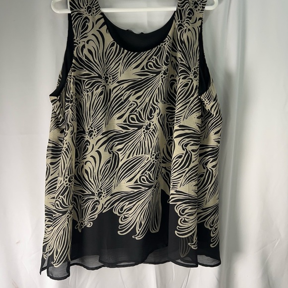 Penningtons Black and Cream Elegant 2-piece Top Set Patterned Sheer Jacket - Picture 3 of 11